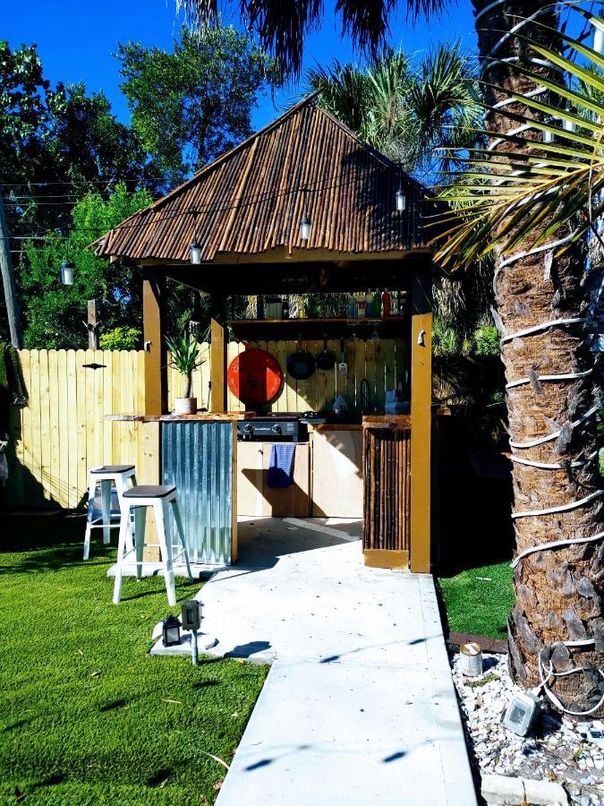 World Solo Travel'S Welcomed At St Pete Home セント・ピーターズバーグ エクステリア 写真