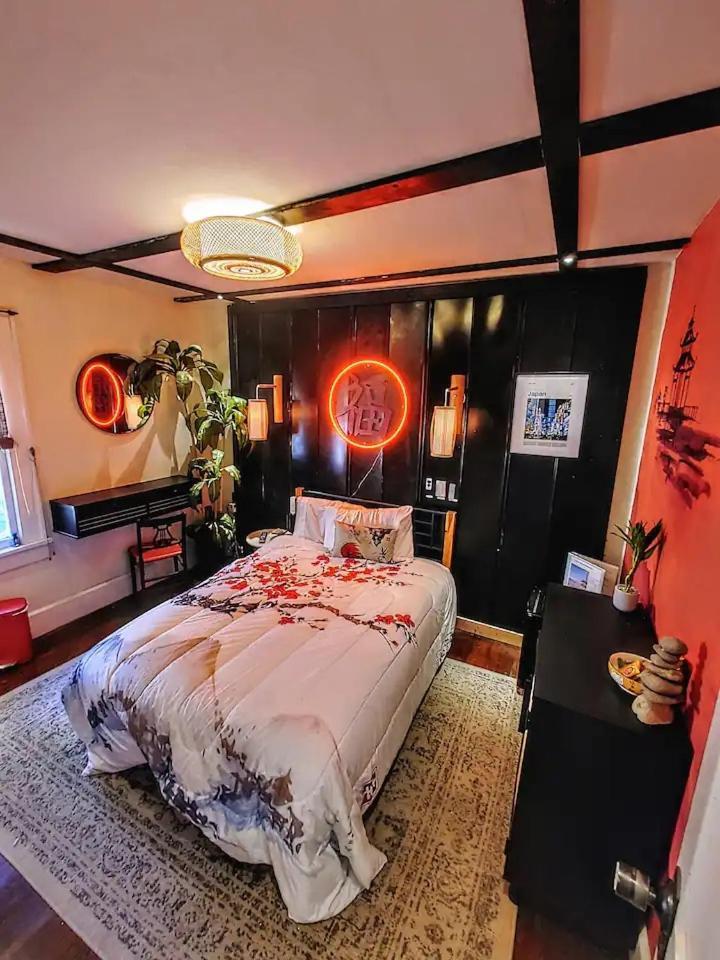 World Solo Travel'S Welcomed At St Pete Home セント・ピーターズバーグ エクステリア 写真