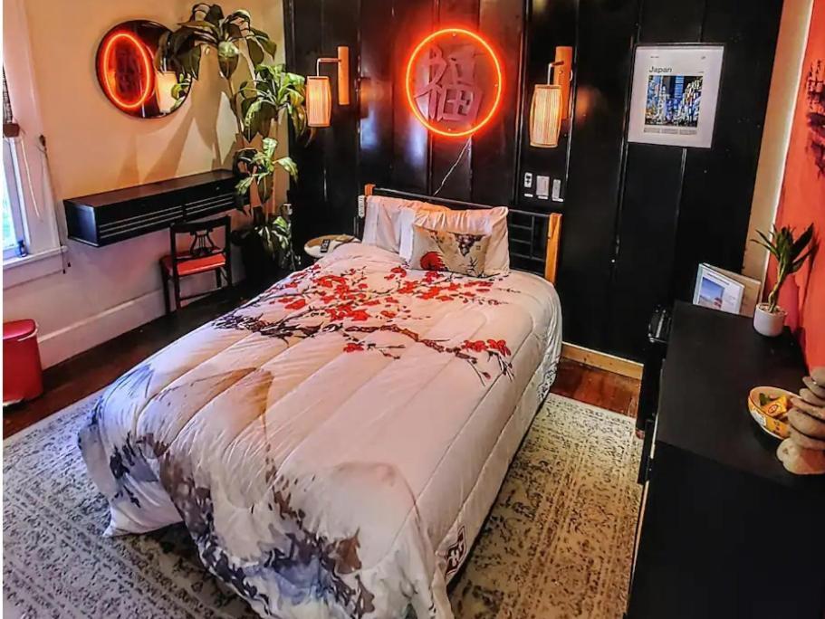 World Solo Travel'S Welcomed At St Pete Home セント・ピーターズバーグ エクステリア 写真